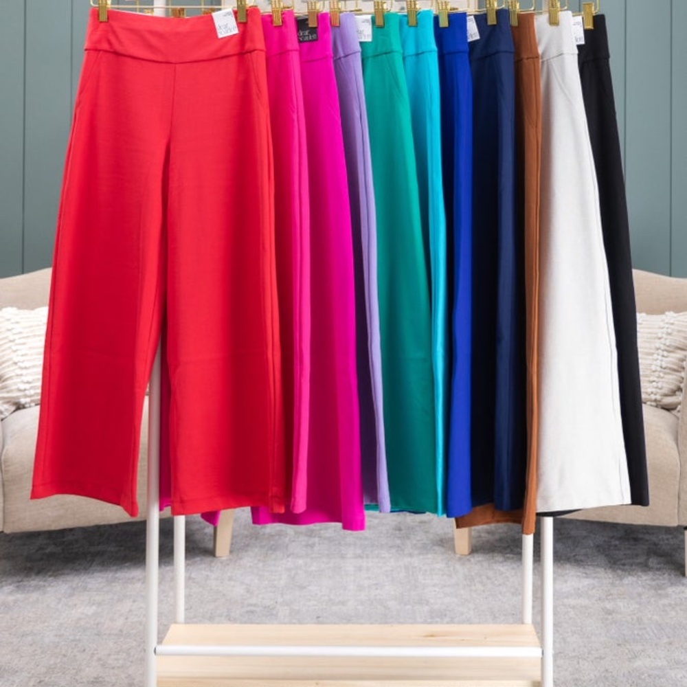 Dear Scarlett Rust Cropped Wide Legged Pants - Picture 2 of 2
